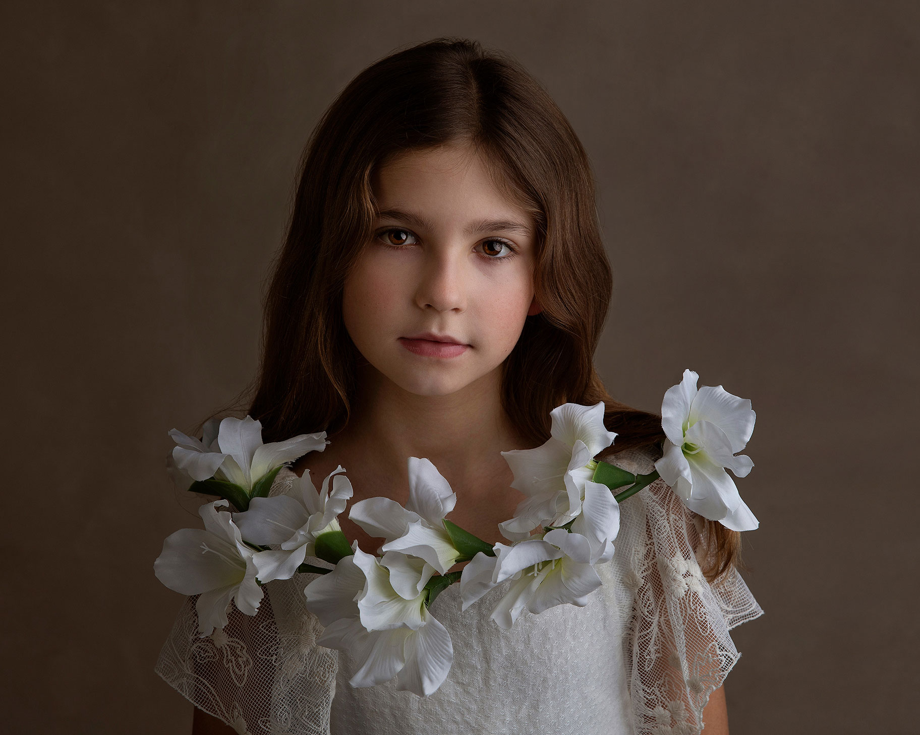 Närbild av barns ansikte med fokus på ögon och naturlig känsla, fotograferat i Malmö.