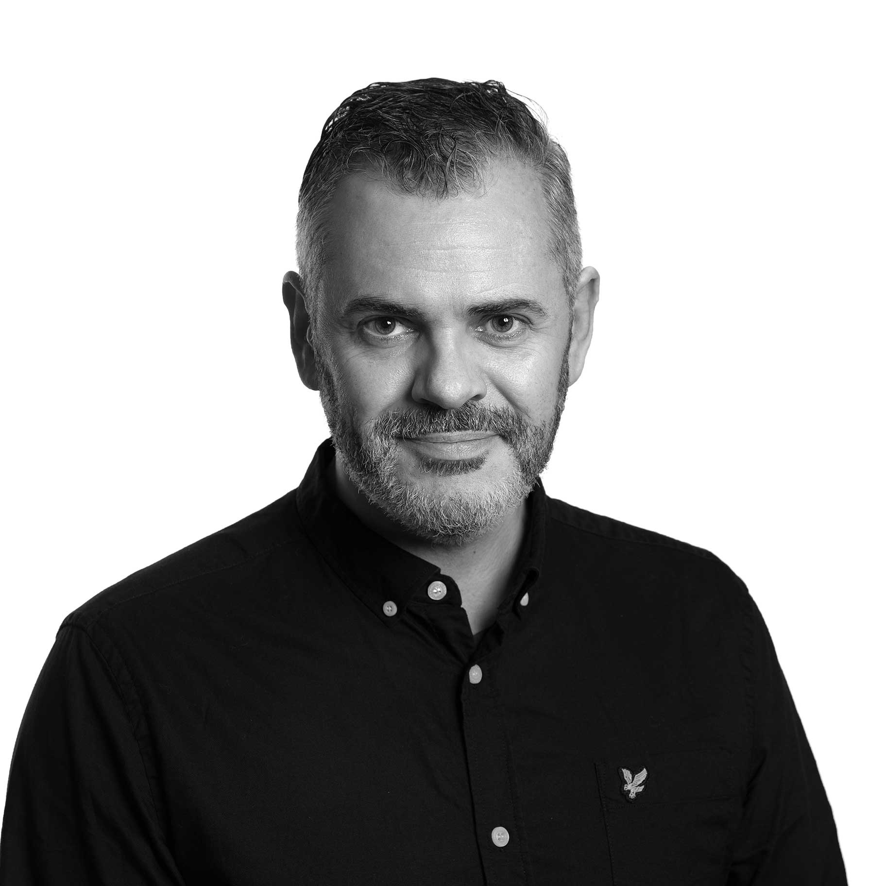 tudioporträtt med professionell belysning för företagsprofil, fotograferat av Anna Arvidsson.